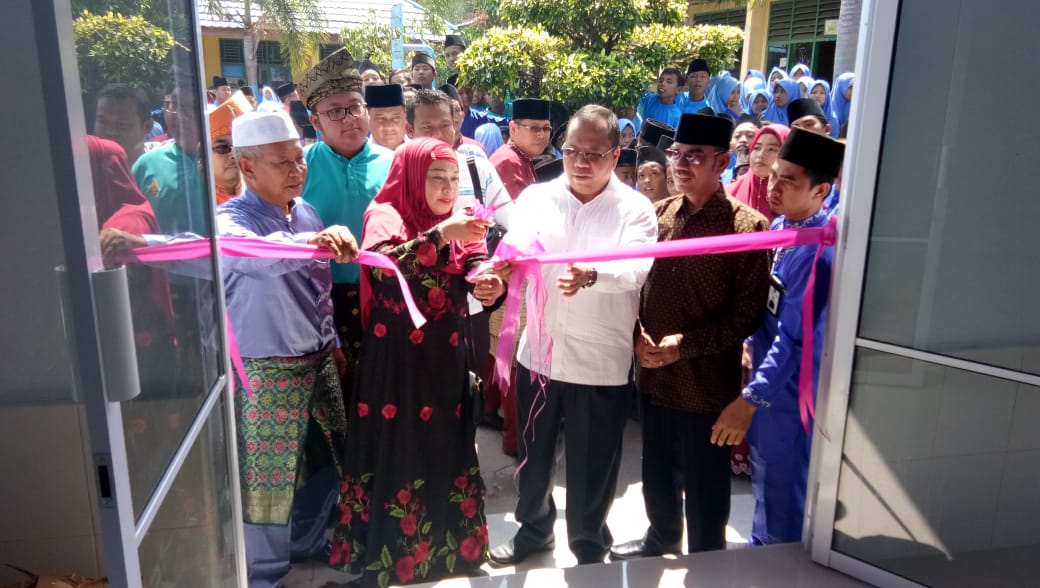 Bupati Meranti Resmikan Mushola Ashifa MTSN I Selatpanjang