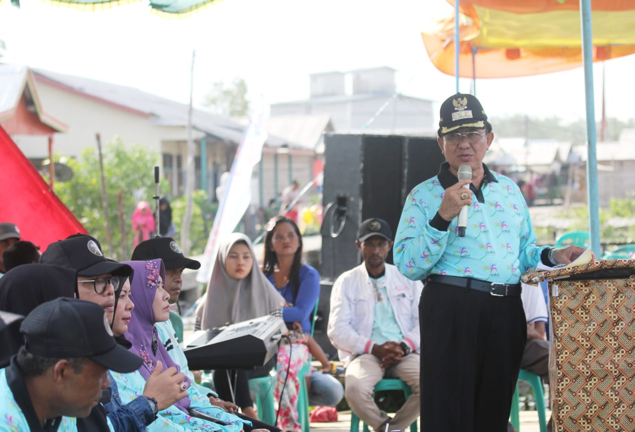 Bupati Inhil Resmikan Festival Menongkah di Desa Tanjung Pasir