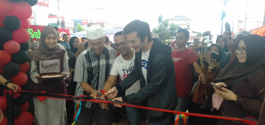 Resmi Dibuka, 3second Family Store Pekanbaru Hadirkan Rizky Nazar