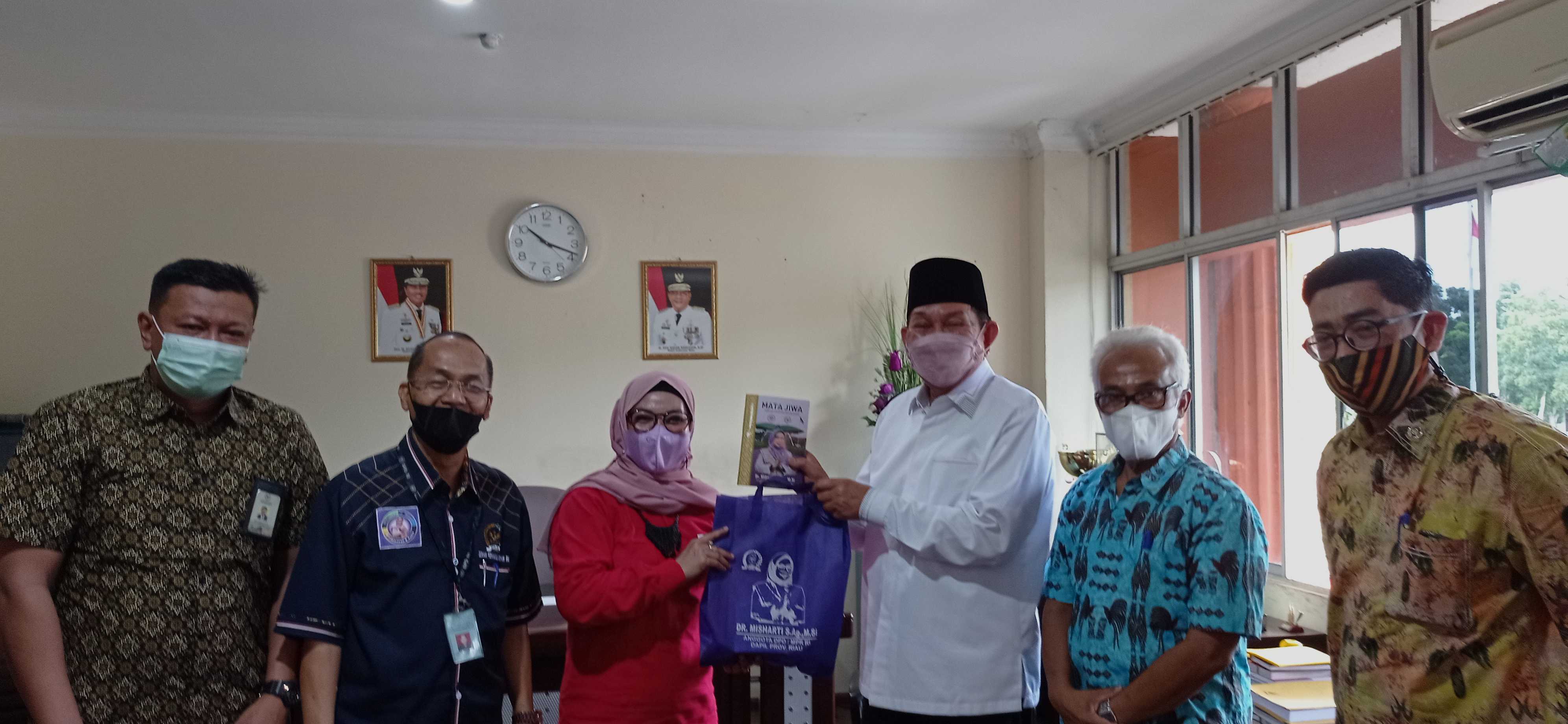 Plt. Ketua KONI Provinsi Riau, Drs. R. H. Marjohan Yusuf:  Tak Sekadar Menang Bertanding, Juga Menjaga Martabat, dan Marwah  Adat Daerah