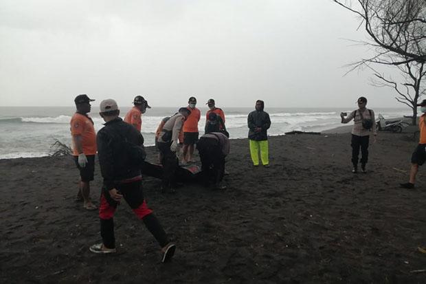 Jasad Pria di Temukan Mengapung di Pantai Goa Bantul, Kematiannya Masih Menjadi Misterius