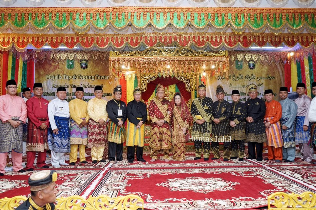 Bupati Inhil Hadiri Majelis Tepuk Tepung Tawar Komjen. Pol. Dr. Gatot Eddy Pramono, M.Si