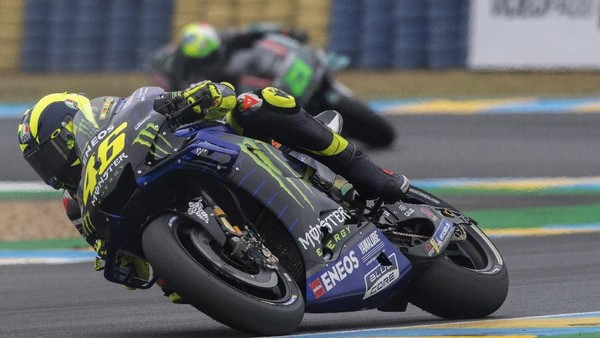 MotoGP Prancis: Meski Gagal Naik Podium Namau Rossi Puas Finis Kelima
