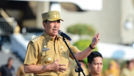 Gubri Instruksikan Bupati/Walikota Liburkan Sekolah Bila Mana Kabut Asap Tebal