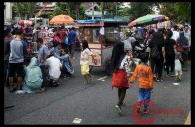 Membeludak, Pemko akan Menarik Retribusi Pedagang di CFD