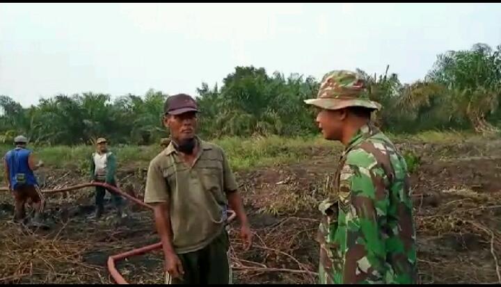 Masyarakat Tempuling Ucapkan Terimakasih Kepada TNI yang Telah Berusaha Keras Padamkan Api Karhutla