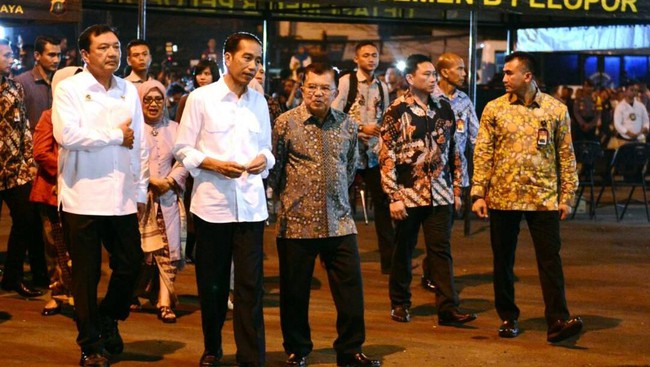 Kritikan dan Pujian 4 Tahun Pemerintahan Jokowi