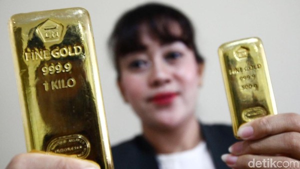 Harga Emas Antam Tidak Beranjak dari Rp 656.000/Gram