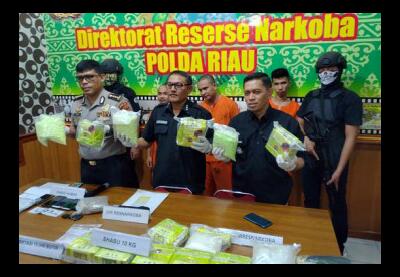 3 Kurir di Tangkap Polda Riau 10 Kg Sabu-sabu dan 15.940 Butir Pil Ekstasi