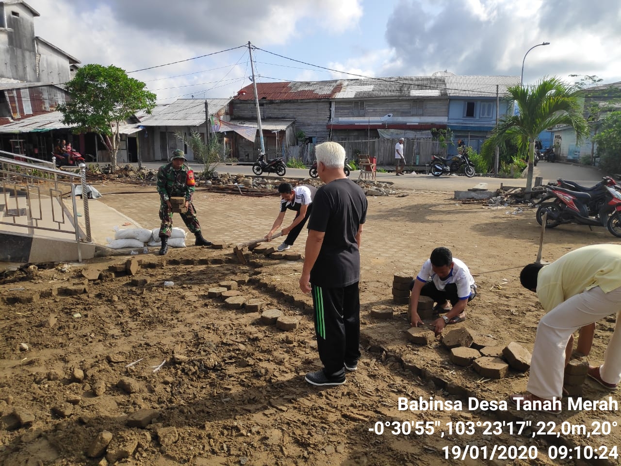 Koramil 02 Laksanakan Goro Bersama Masyarakat