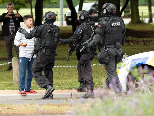 PM Selandia Baru: 40 Orang Tewas dalam Penembakan di Dua Masjid