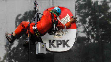 Dirut Jasa Tirta II Tersangka KPK Peraih Penghargaan Revolusi Mental