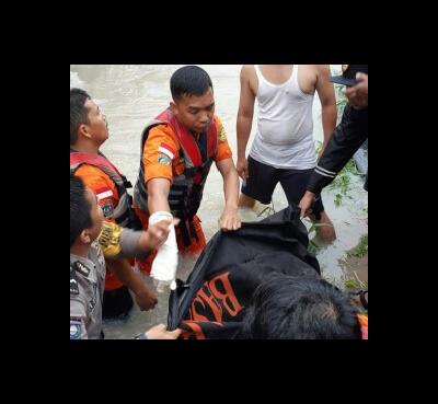IRT Tewas Terseret Arus Banjir di Pekanbaru