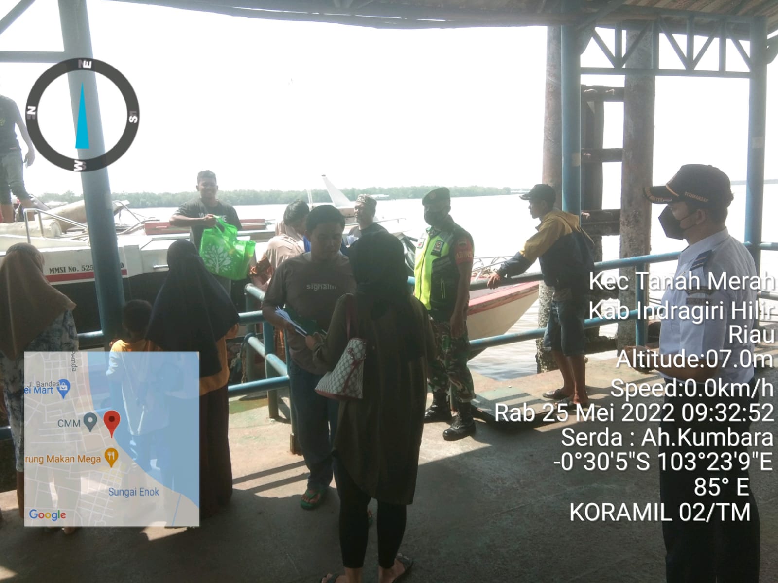 Melaksanakan Prokes Pelabuhan Tanah Merah diCek Koramil 02/TM