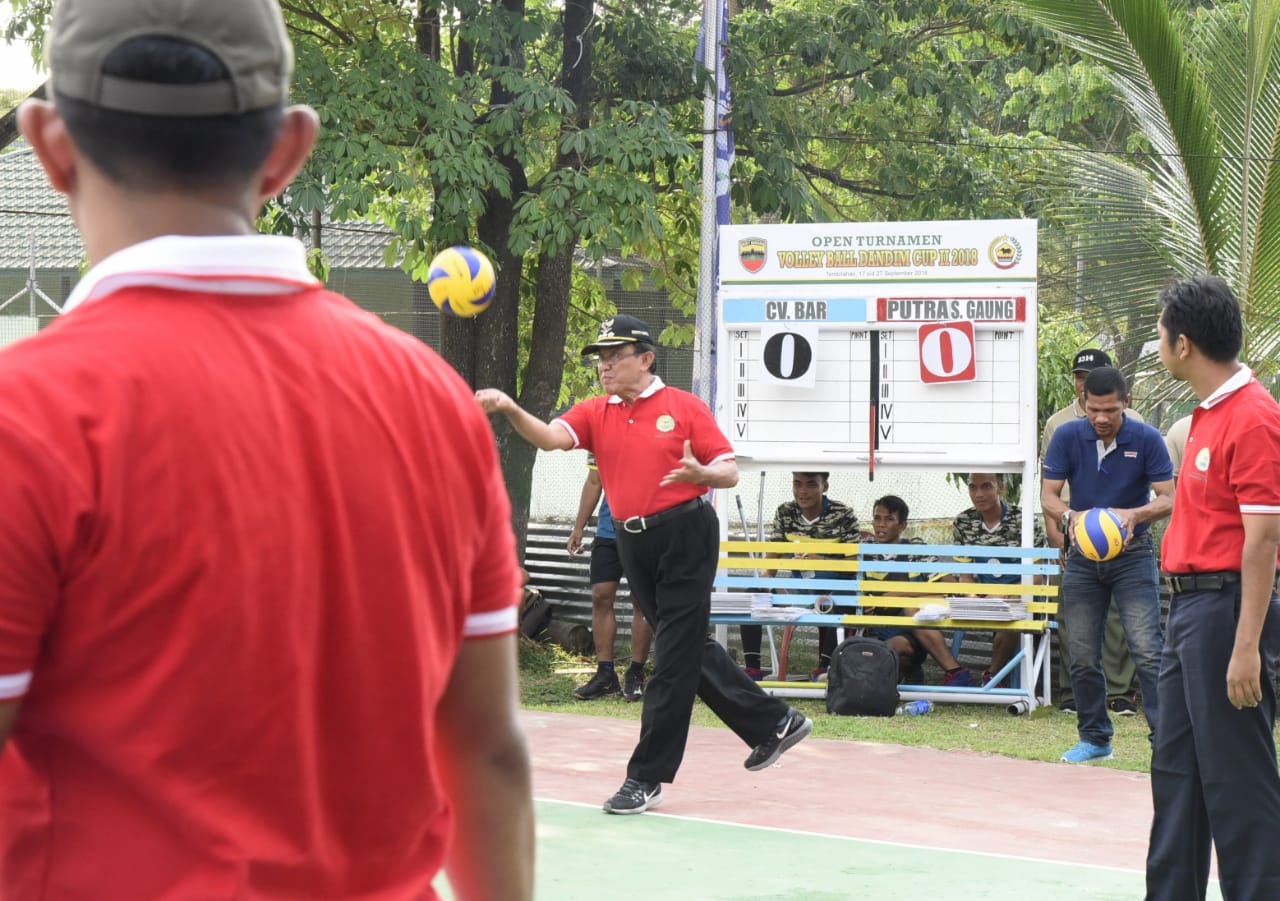 Bupati Inhil Buka Turnamen Volly Ball Dandim Cup II