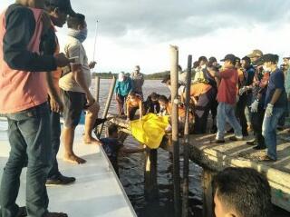 Kejari Bengkalis Menerima Pelimpahan Dua Tersangka Kasus Speedboat Maut