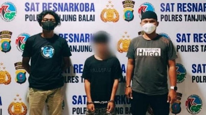 Menjual Sabu Kepada Polisi Pemuda Ditanjung balai Berhasil Ditangkap