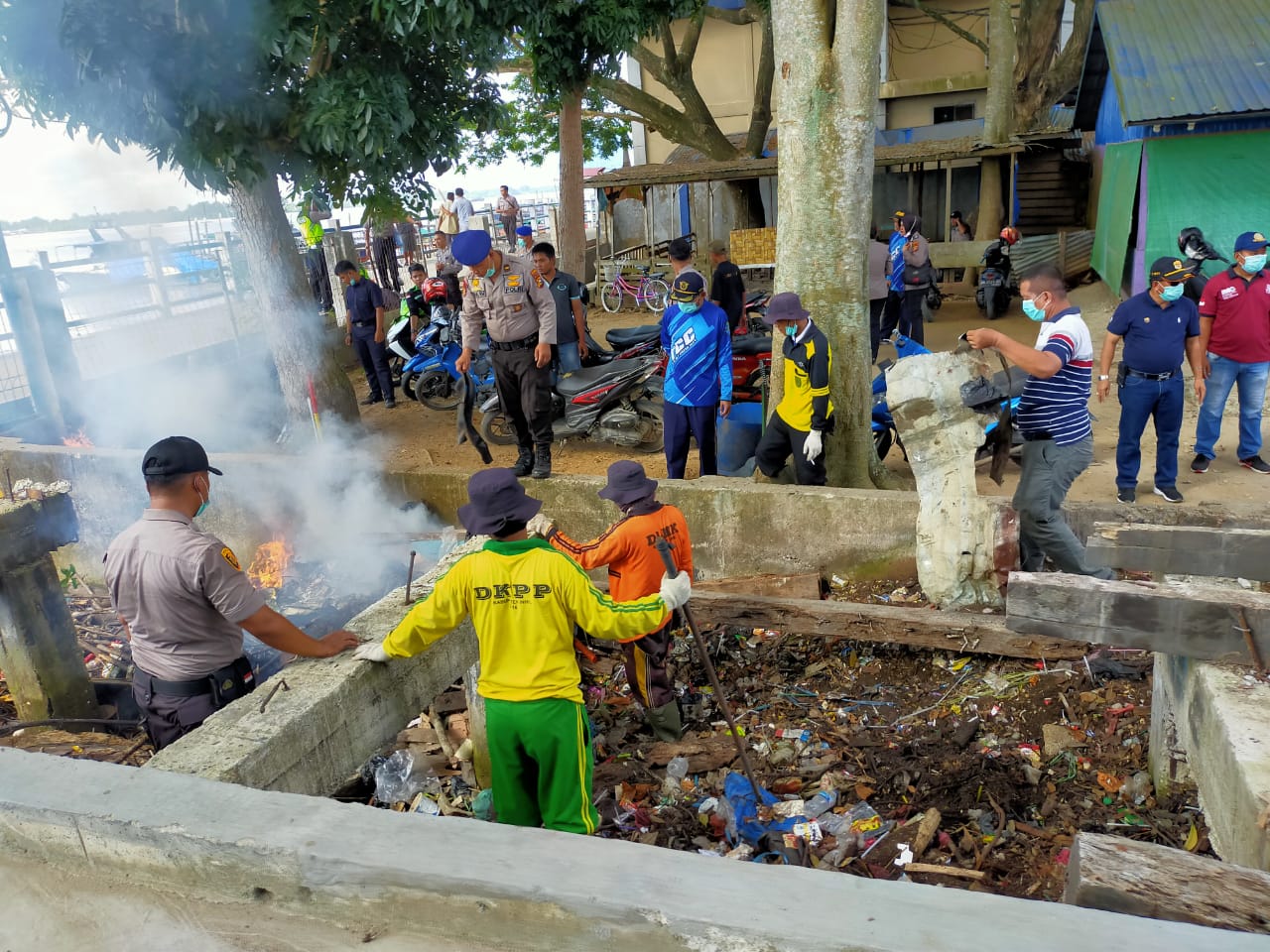 Polres Inhil Bersama Stake Holder Lakukan Goro di Kota Tembilahan Guna Mengatisiapasi Virus COVID-19