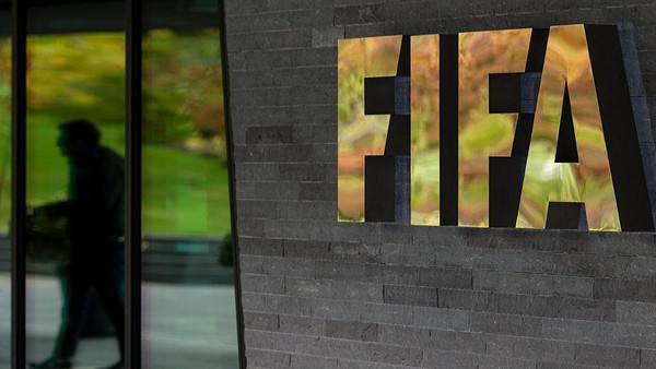 Prancis: Wakil Presiden FIFA Ditahan dan Diinterogasi, Ada Apa?