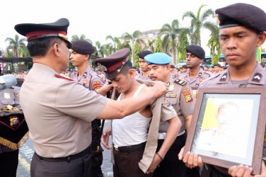 Di Riau Enam Polisi Dipecat Tidak Hormat