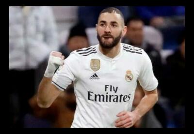 Karim Benzema Menjadi Pahlawan Madrid Saat Melawan Huesca