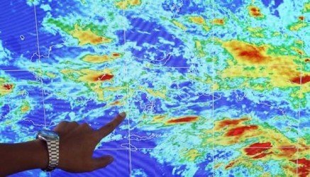 Malam Ini Riau Berpotensi Diguyur Hujan, Meski Ratusan Titik Api Masih Terpantau