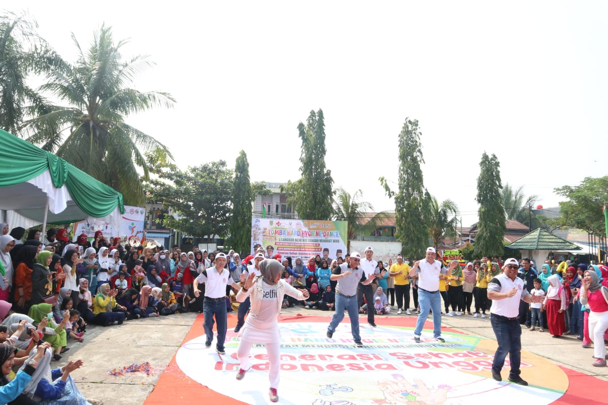 Lomba Handy Hygiene Tim 7 Pemuda Tangguh Juara Dalam Katagori Penampilan Terheboh