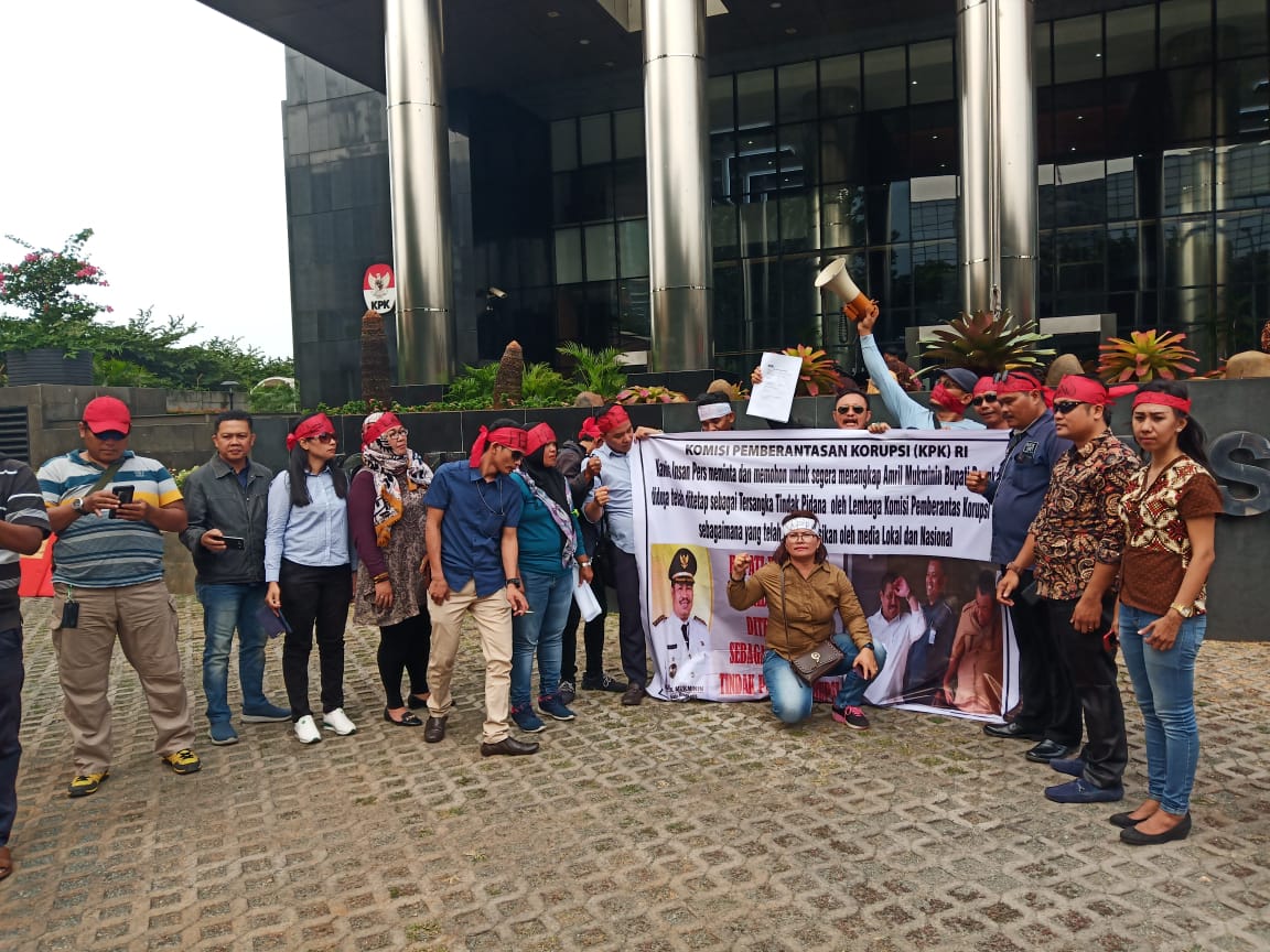 Pers Dikriminalisasi, Komunitas Jurnalis Riau Minta KPK Segera Tangkap AM Bupati Bengkalis