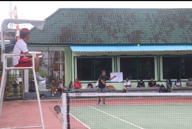 Letkol Armen Akhiri Turnamen Tenis Lapangan
