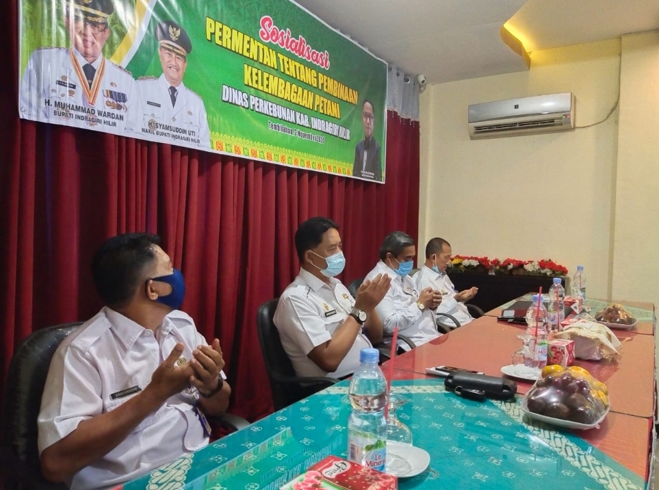 Dinas Perkebunan Inhil Sosialisasikan Permentan Pembinaan Kelembagaan Petani