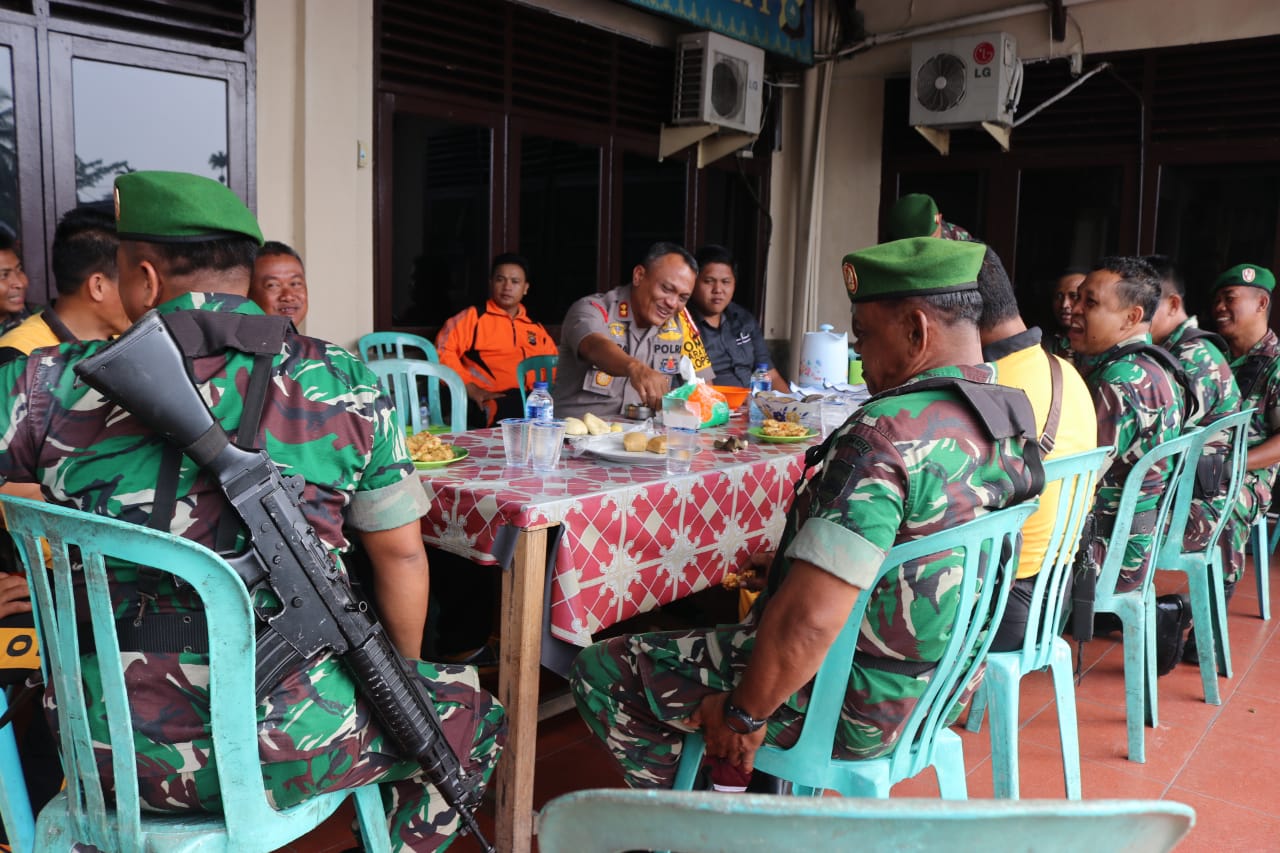 Polres Inhil Bersama TNI Laksanakan Patroli di Wilayah Tembilahan