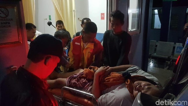 Update Korban Tsunami Anyer: 20 Orang Tewas, 165 Luka, 2 Hilang