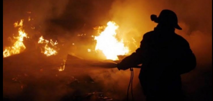 Sebuah Rumah Ludes Terbakar, Diduga Karena Korsleting Listrik
