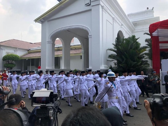 Kebijakan Baru 2019, Paskibraka Putri Bercelana Panjang