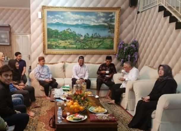 Ustaz Abdul Somad Bahas Persekusi Ulama dengan Din Syamsuddin