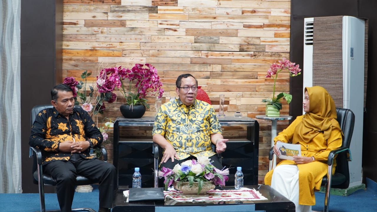 Asisten Intelijen Kejaksaan Tinggi Riau Jadi Narasumber Dialog Tanya Jaksa