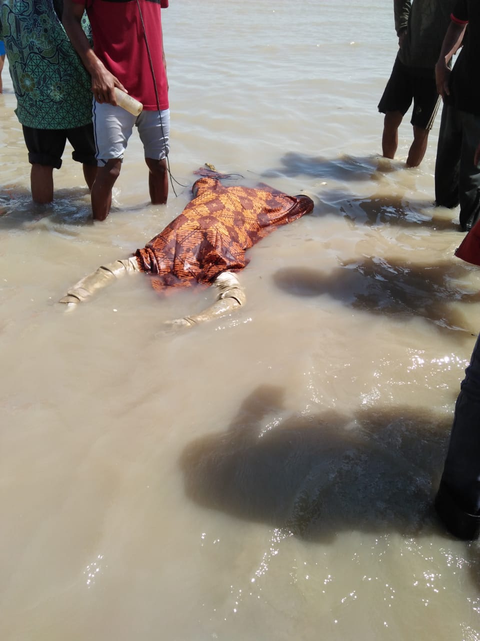 Heboh Di Kuala Merbau ditemukan Mayat diduga Perempuan