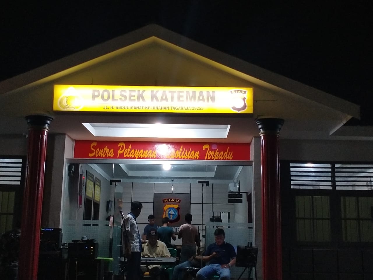 Setelah Satu Pekan Berjibaku Padamkan Karlahut Polsek Kateman Menggelar Hiburan Malam