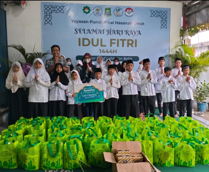 Jelang Akhir Ramadan 2023, FIFGROUP Bagikan 16.640 Takjil di Seluruh Cabang di Indonesia