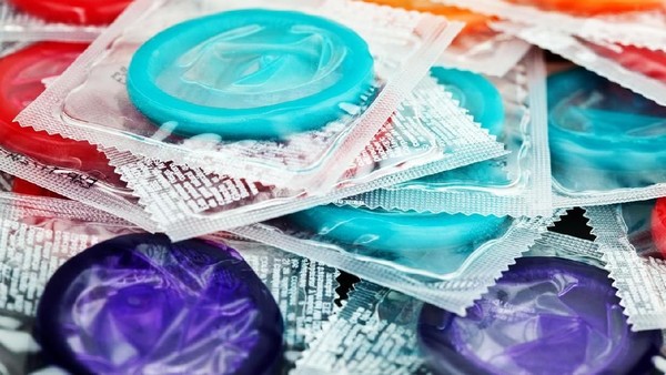 Dilema Kondom, Antara Zina dan Kontrasepsi?