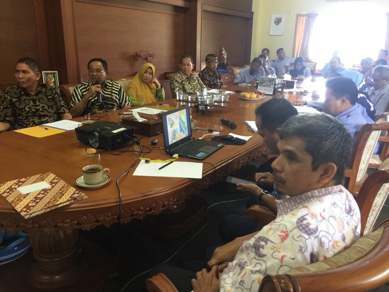 Upaya Pengembangan Perikanan Budidaya Air Payau, Bupati Inhil Kunker ke BBPBAP Jepara, Jawa Tengah