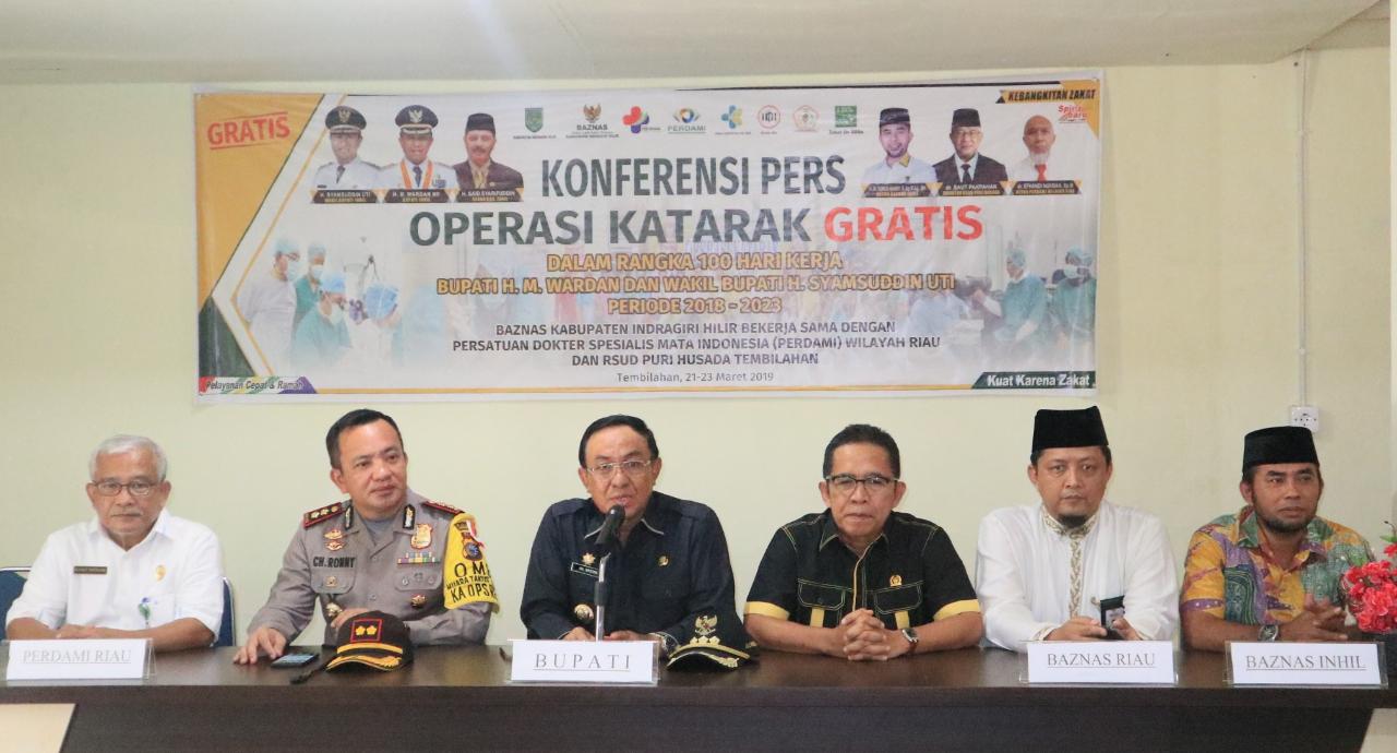 Program 100 Hari Kerja, Bupati Inhil Hadiri Pembukaan Operasi Katarak Gratis Di RSUD Puri Husada