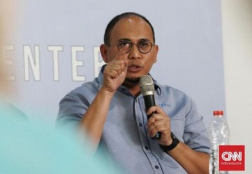 Kader Gerindra Andre Rosiade Tagih Janji Jokowi Copot TNI-Polri soal Karhutla