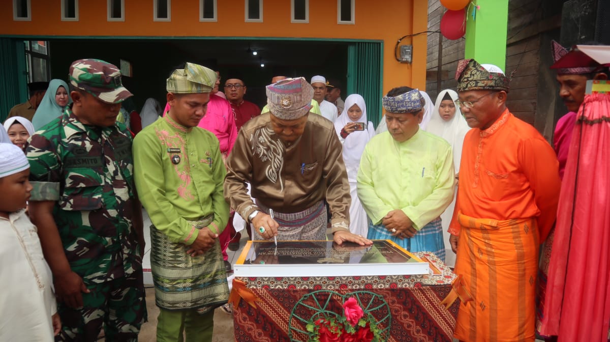 Wabup Meresmikan Rumah Tahfidz Raudhatul Qur'an di Desa Belantaraya Kecamatan Gaung