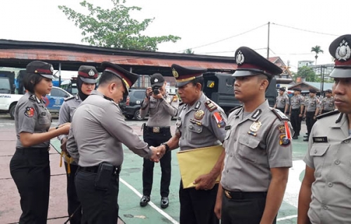 Kapolsek dan 7 Personil Polsek Tempuling Inhil Dapat Penghargaan karna Berhasil Ungkap Karlahut