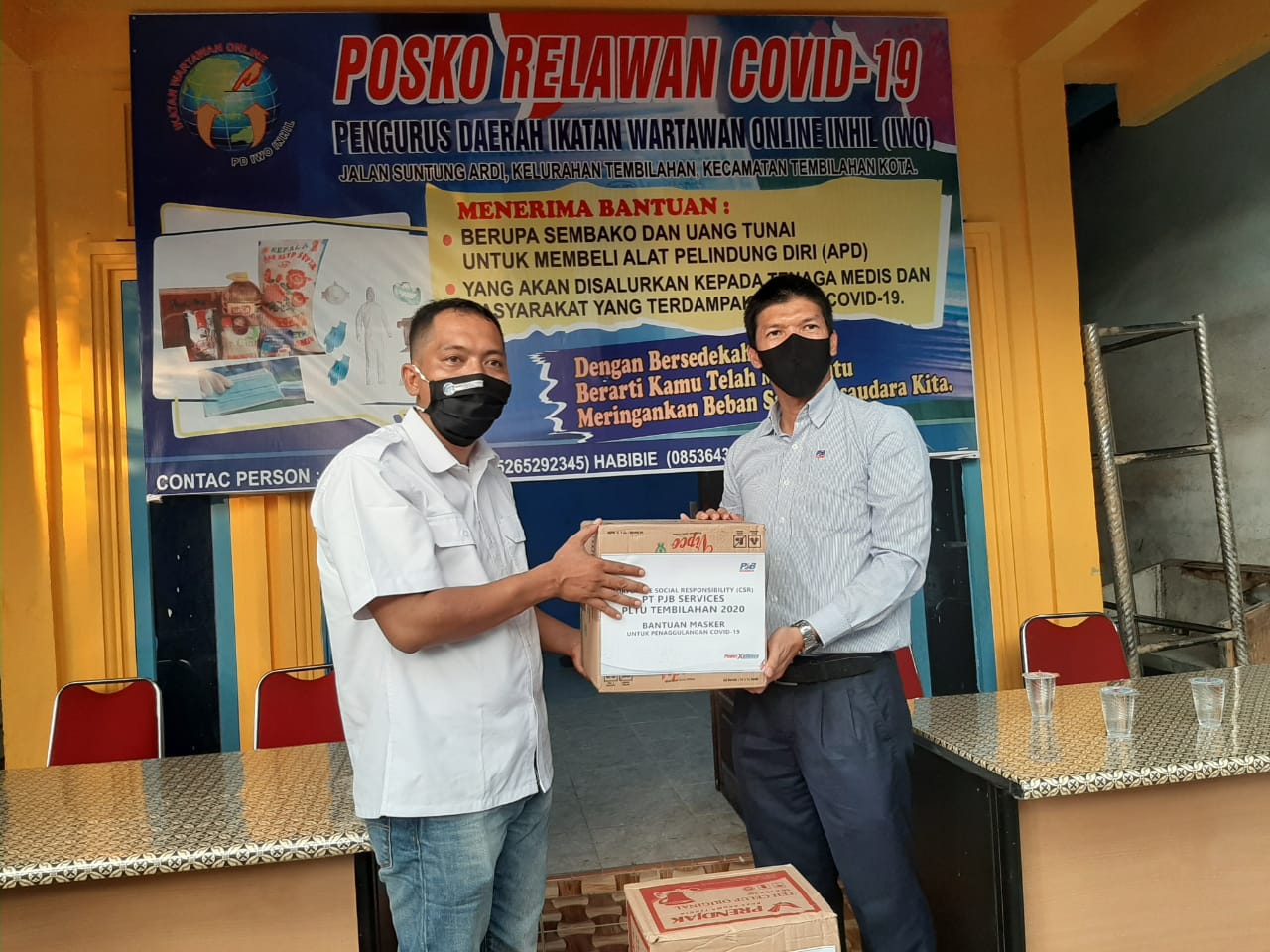 PLTU  Amanahkan 500 Pcs Masker Ke Posko Relawan Covid-19 IWO Inhil Untuk Didistribusikan ke Masyarak