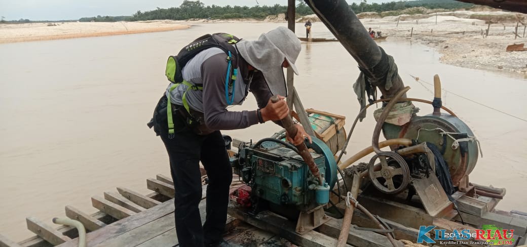 Rakit PETI di Aliran Sungai Muaro Putek dan Pulau Pramuka Dimusnahkan