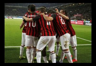 Sepuluh Pemain Milan Taklukkan Bologna