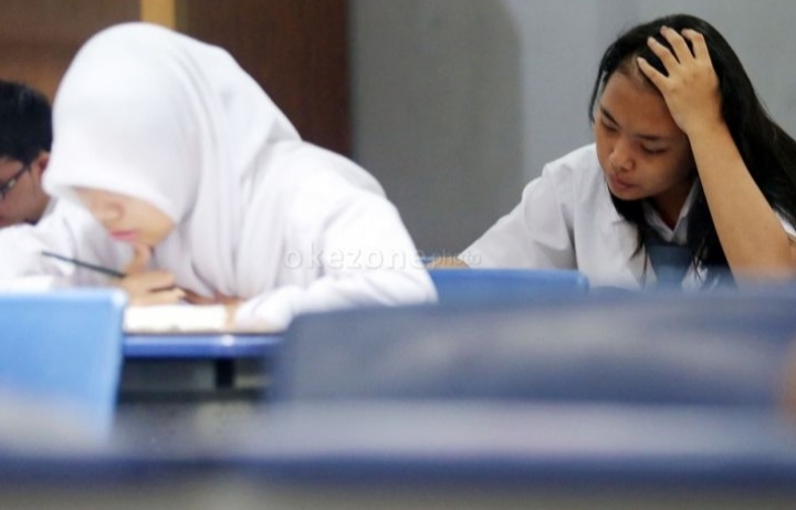 Terkena Denda Karung Semen Jika Terlambat Ambil Ijazah Di SMA Inhu, Riau