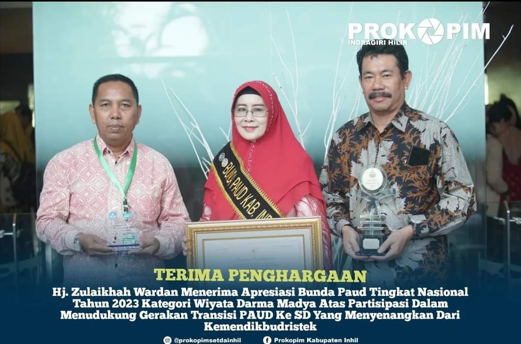 Bunda Paud Kabupaten Inhil Terima Penghargaan Kategori Wiyata Darma Madya Bunda PAUD Kabupaten/Kota Daerah Non Tertinggal 2023